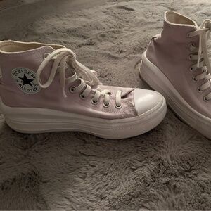 Women’s Platform Purple Converse